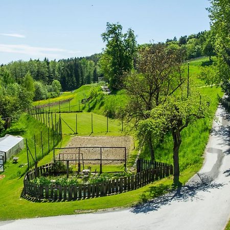 Ferienwohnungen Fam. Koeberl Gundersdorf Exterior photo